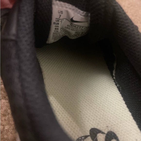 Nike Women’s Tanjun Running Shoes - Picture 4 of 4